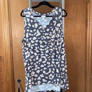 2x Lularoe Kristina tank